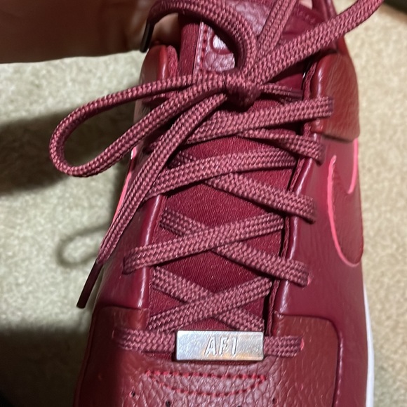 Red AF1 Sage Low. Worn twice. Excellent condition. - Picture 4 of 6